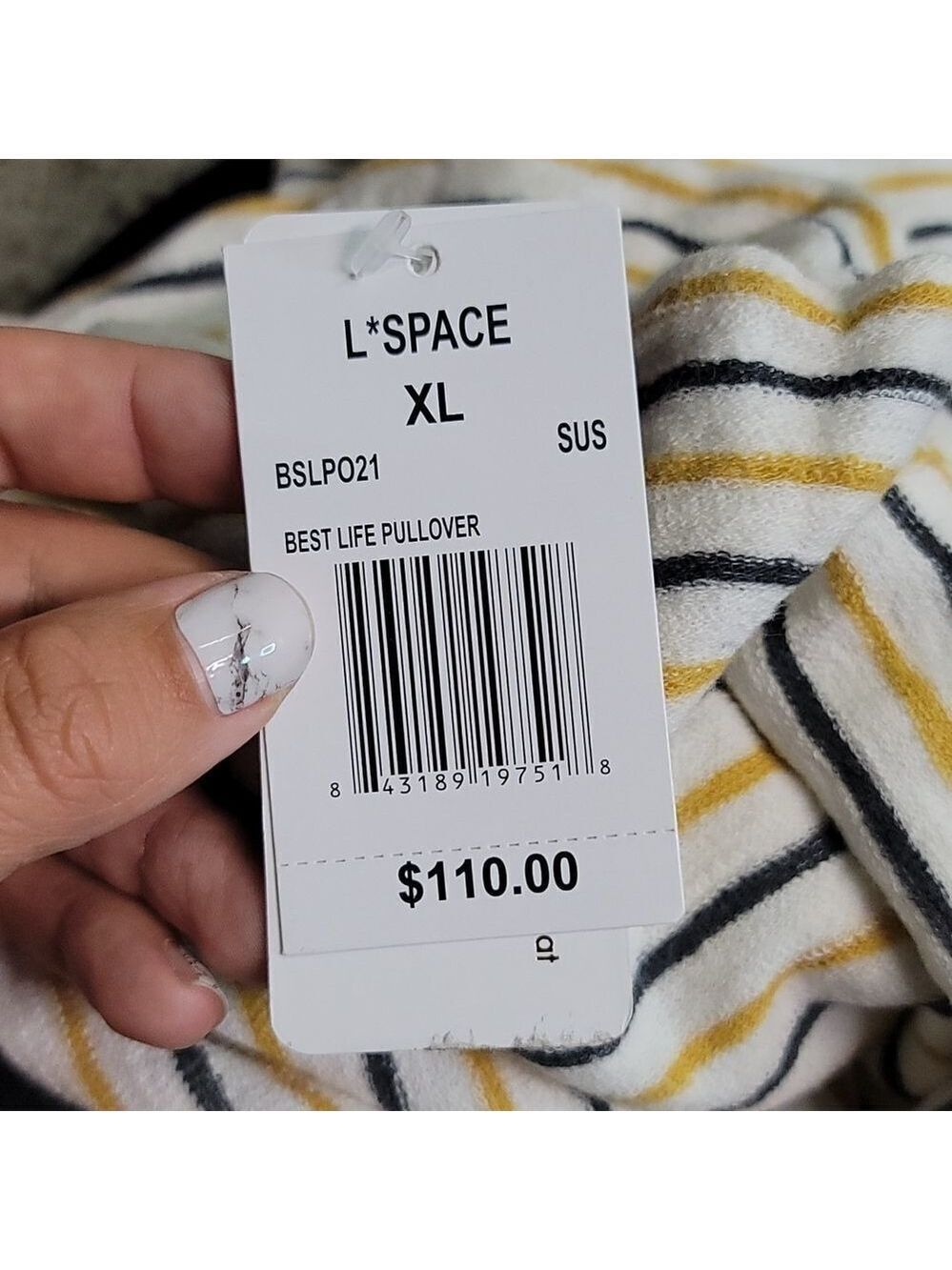L*SPACE Best Life Pullover - Picture 7 of 10